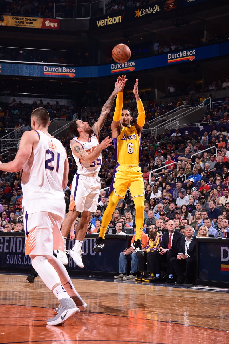 开云平台登录风云突变菲尼克斯太阳窗口期内部沟通，欧冠版图或变，压力陡增，资深球员宣示担当的简单介绍